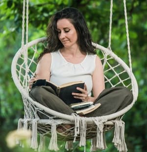 Noelia Hidalgo Autora de la novela Mujer con sombrero en do mayor.